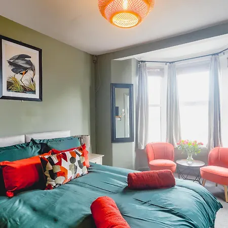 Smarties 3* New Quay
